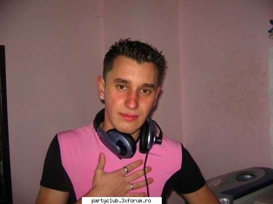 De aici puteti sa downloadat mp3-uri gratis!!!!!!!!! - prea slab poate omul are nevoie de mai multe - MuziK